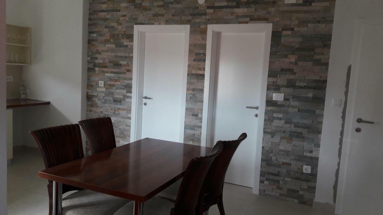 Apartments Mia Bilo Podgreben Екстериор снимка
