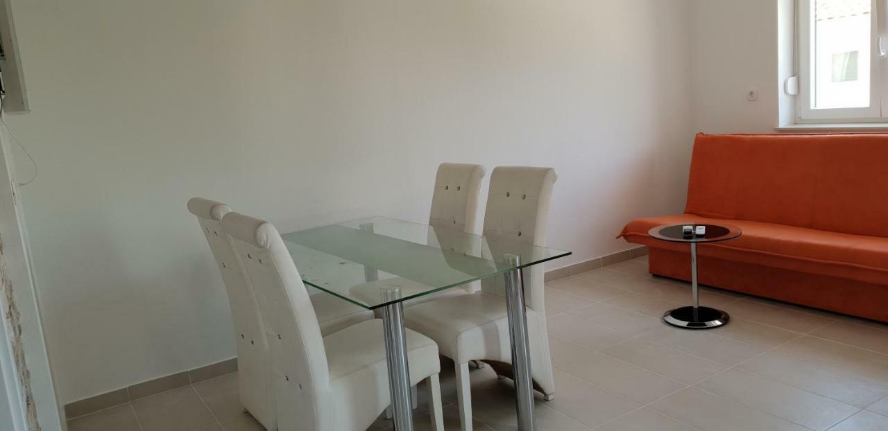 Apartments Mia Bilo Podgreben Екстериор снимка